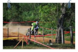 Motorrad auf der Strecke Es staubt überall
