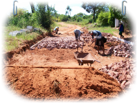 Einfacher Straßenbau 2017 in Paraguay Hauptstraßen